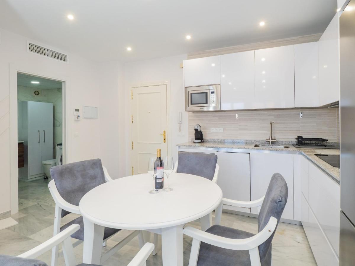 Cubo'S Apartamento Atocha With Optional Parking Malaga Ngoại thất bức ảnh