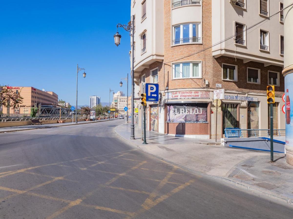 Cubo'S Apartamento Atocha With Optional Parking Malaga Ngoại thất bức ảnh