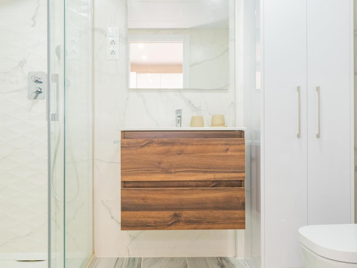 Cubo'S Apartamento Atocha With Optional Parking Malaga Ngoại thất bức ảnh