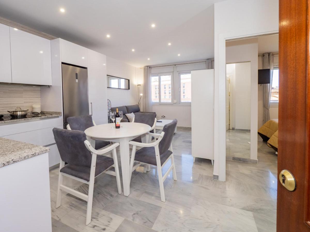 Cubo'S Apartamento Atocha With Optional Parking Malaga Ngoại thất bức ảnh